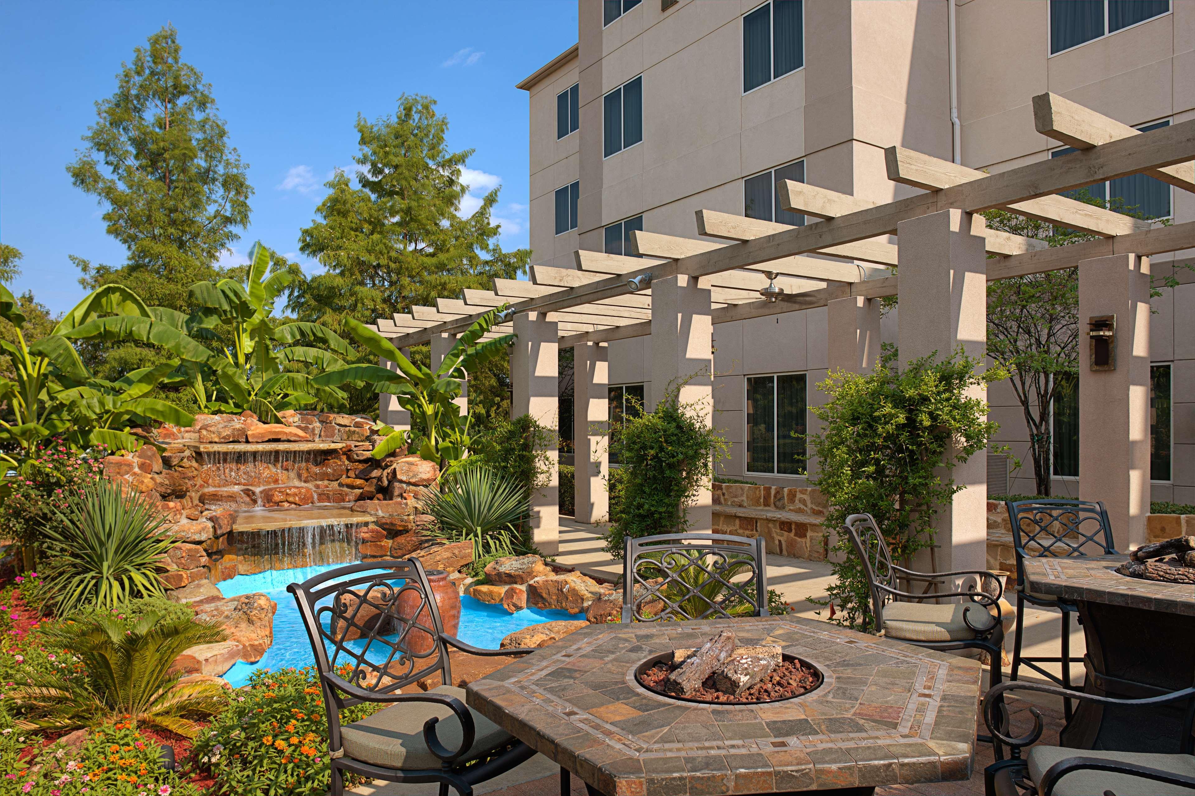 Hilton Garden Inn Dfw Airport South Irving Dış mekan fotoğraf