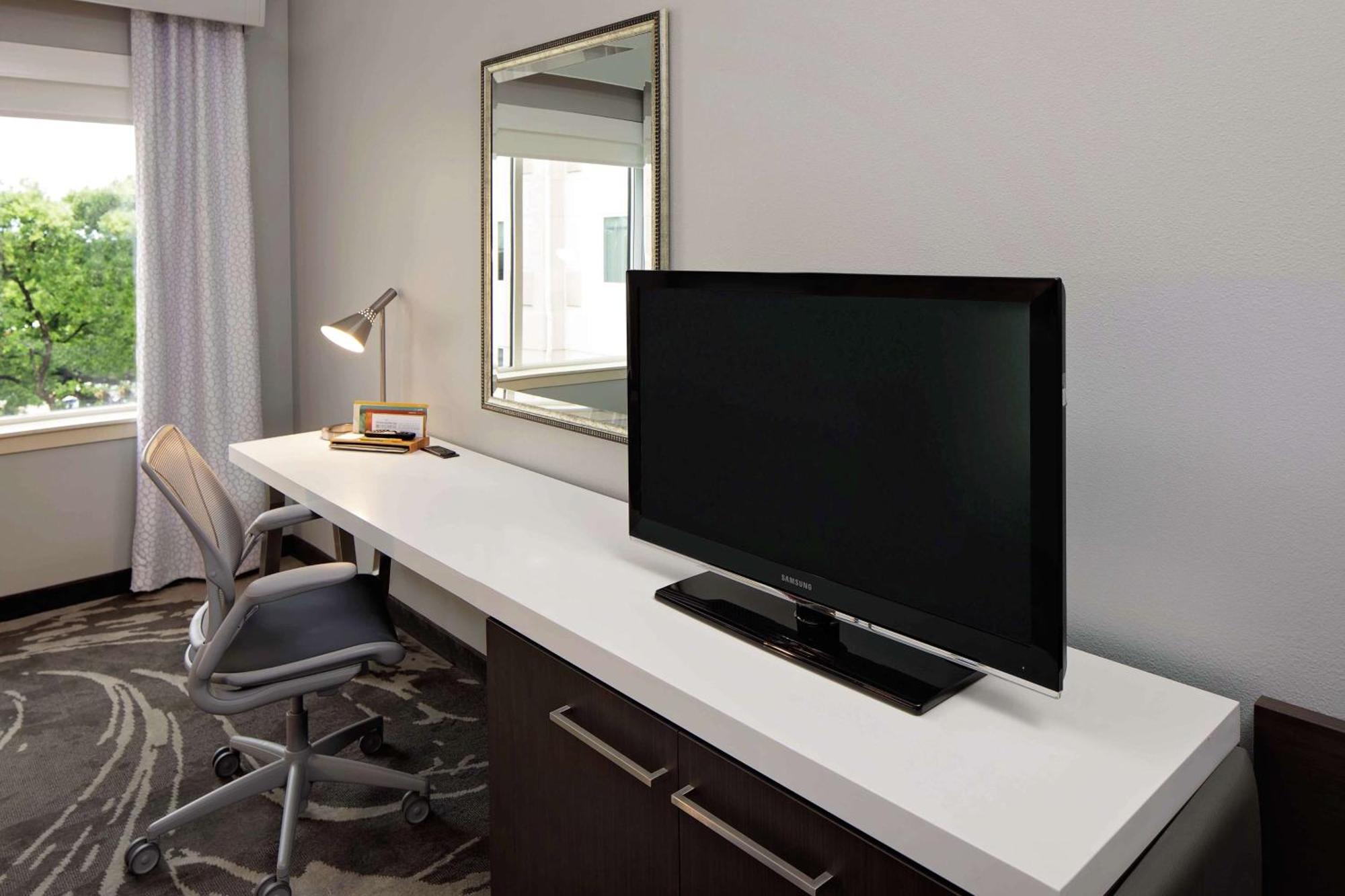 Hilton Garden Inn Dfw Airport South Irving Dış mekan fotoğraf